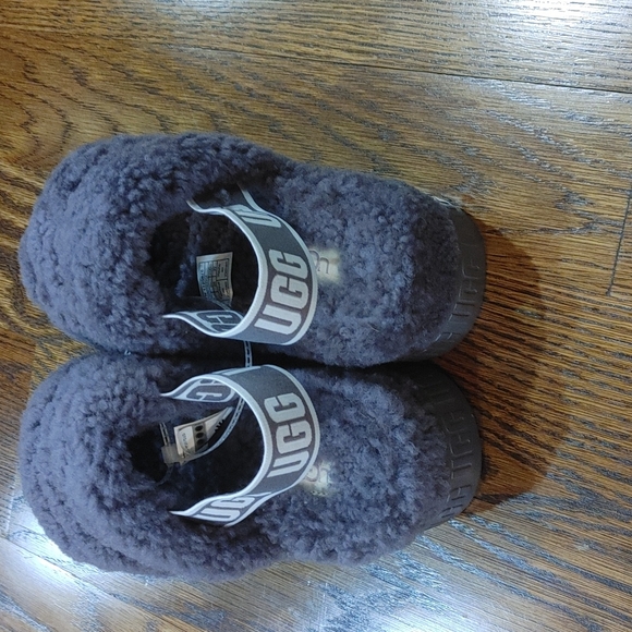 New Purple Slipper UGG's - Picture 2 of 6